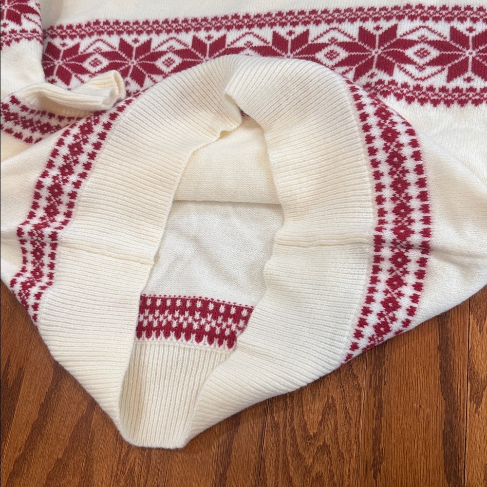 Apres Snowflake Fair Isle Sweater - Picture 13 of 14